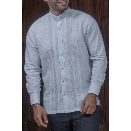 Guayabera Gris MangaLarga CLERIMAN – FE CLERIMAN